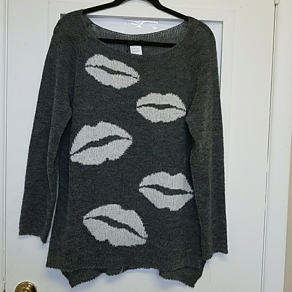 Sweater - Picture 2 of 4